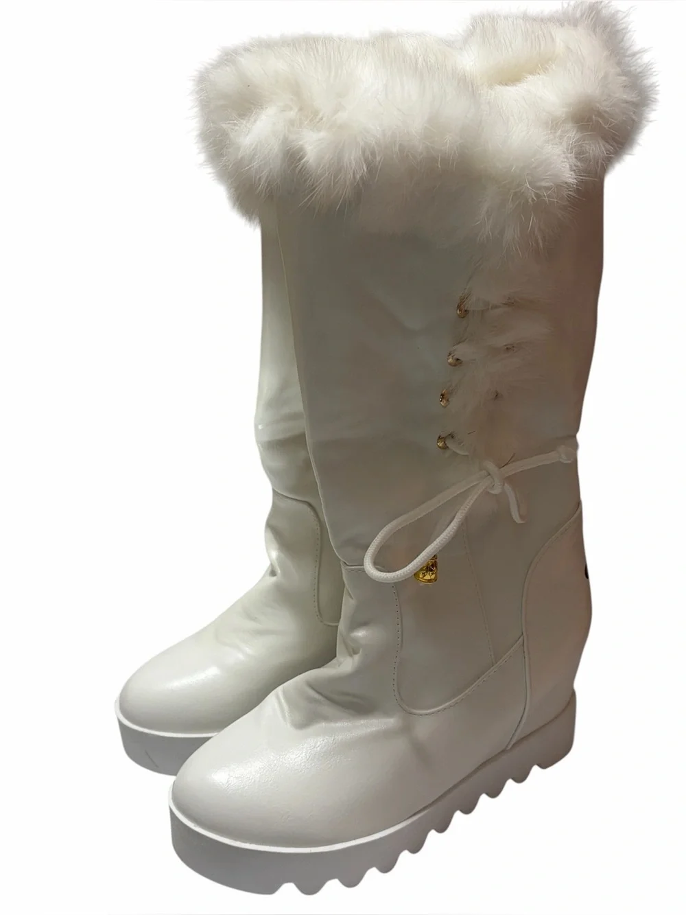 Amazon chic white